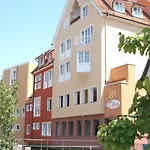 Adler - Paulas Alb 4*