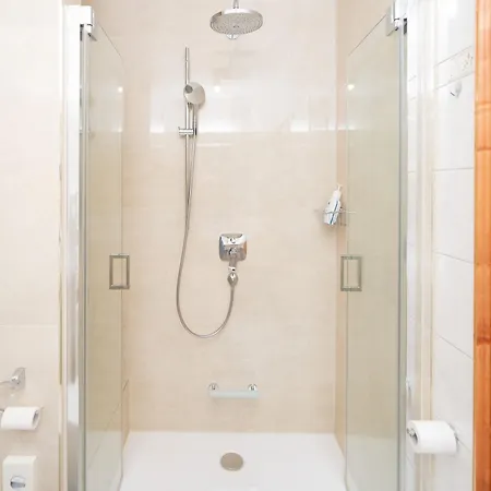 Adler - Paulas Alb Hotell 4*