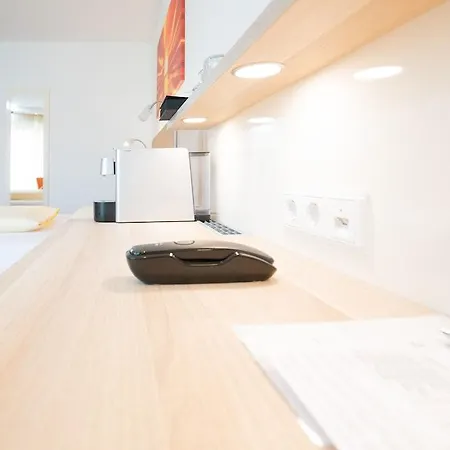 Adler - Paulas Alb Hotell