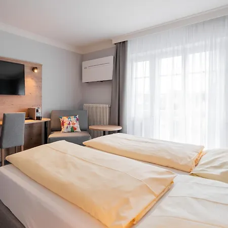 Hotell Adler - Paulas Alb