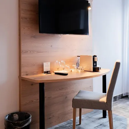 Hotell Adler - Paulas Alb 4*