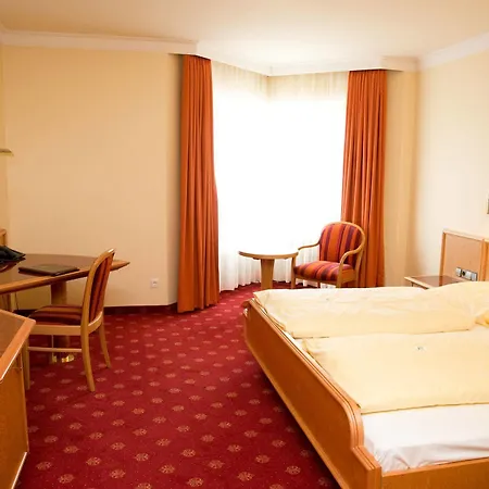 Hotell Adler - Paulas Alb Ehingen (Alb-Donau)