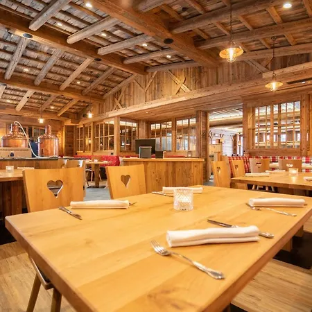 Hotell Adler - Paulas Alb