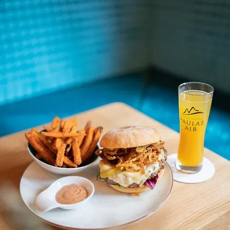 Adler - Paulas Alb 4* エーインゲン