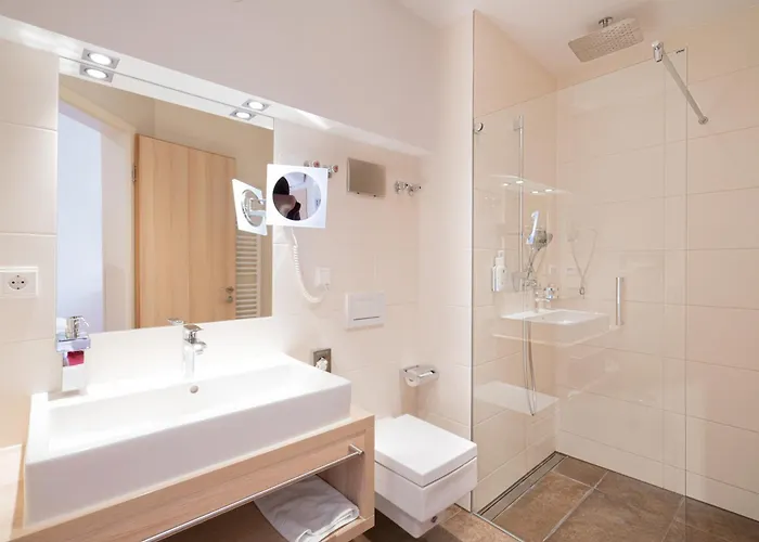 Hotel Adler - Paulas Alb Ehingen (Alb-Donau)