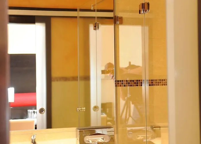 Adler - Paulas Alb 4*